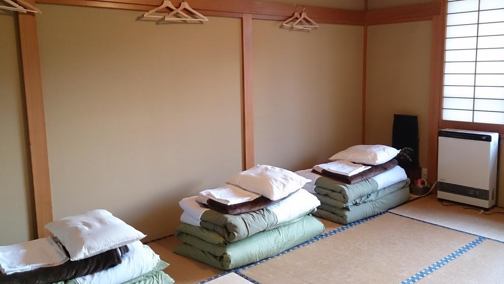 Teishaba Guesthouse&Cafe Fujiyoshida Eksteriør bilde