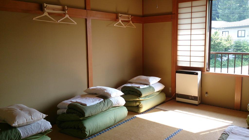 Teishaba Guesthouse&Cafe Fujiyoshida Eksteriør bilde