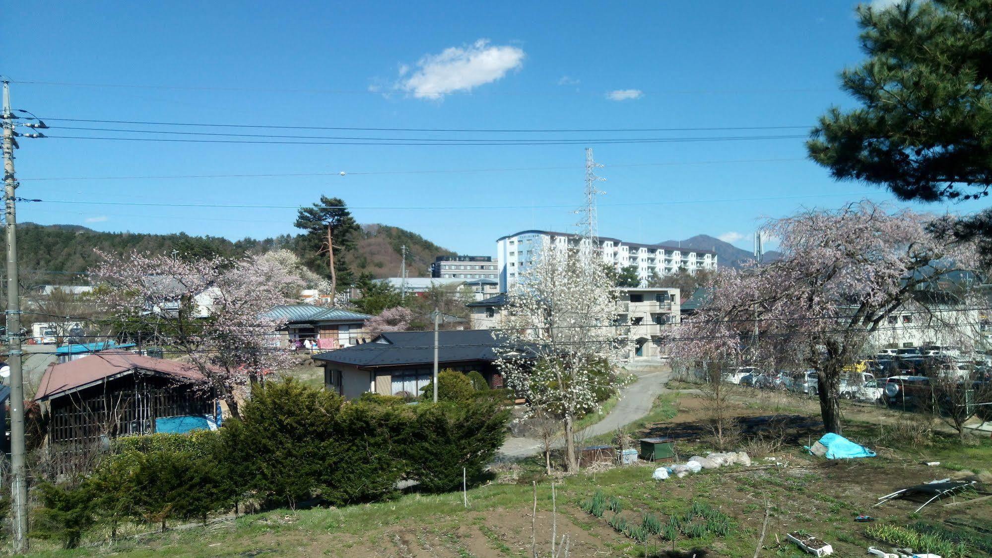 Teishaba Guesthouse&Cafe Fujiyoshida Eksteriør bilde